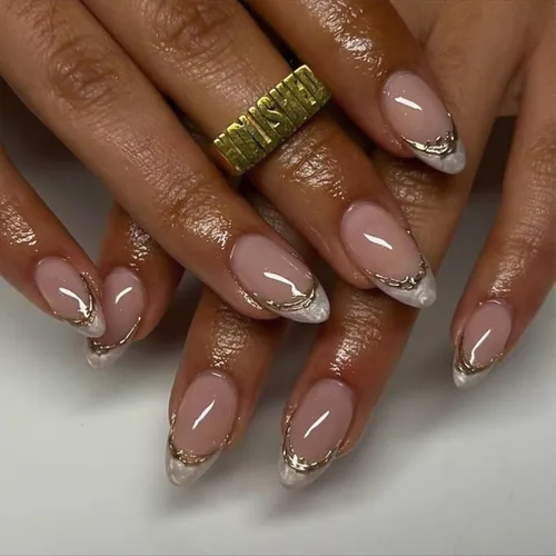 Vista 3 de Uñas postizas medianas a presión con forma de almendra y nude K-Nude
