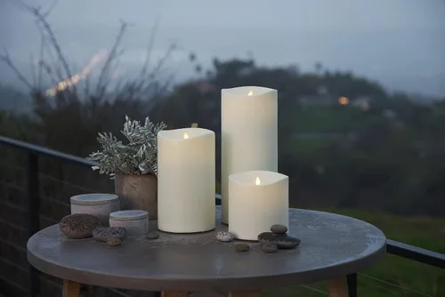 Vista 3 de Luminara Vela de pilar de llama móvil artificial realista IPX4 - Luces LED de llama móvil a pilas para Navidad exterior, Halloween, control remoto