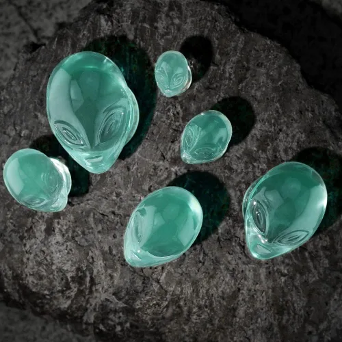Vista 4 de Pierced Owl - Enchufes acampanados dobles de cabeza alienígena verde, se venden por par