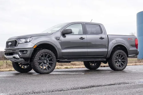Vista 6 de Rough Country Kit de nivelación de 2.5 pulgadas para Ford Ranger 2019-2023 - 50100