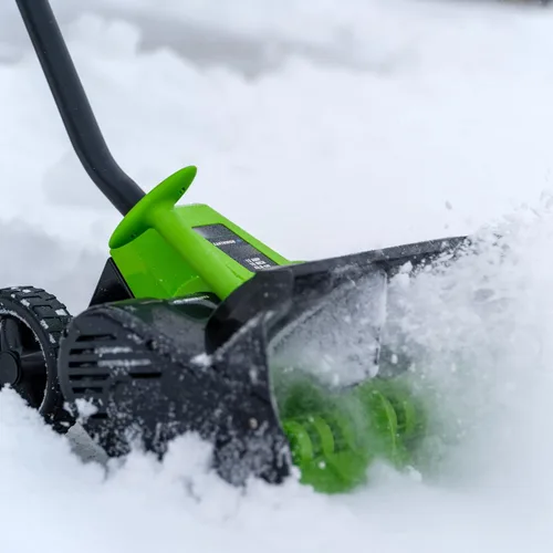 Vista 9 de Pala eléctrica para nieve, de Earthwise
