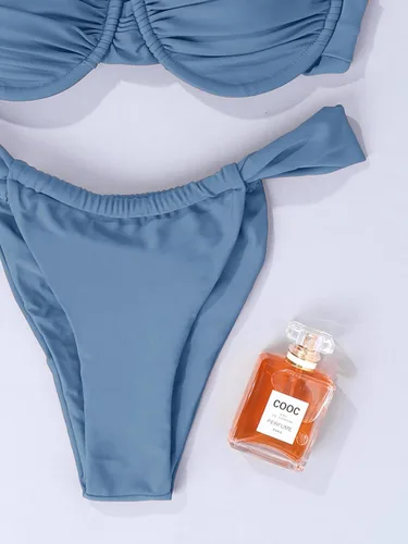 Vista 4 de Hilinker Conjunto de bikini fruncido para mujer, traje de baño de 2 piezas con espalda cruzada y corte alto