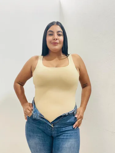 Vista 2 de BODY - COLOR: BLANCO, TALLAS: M