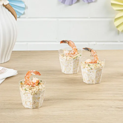 Vista 3 de Restaurantware -Vasos de postre de 5 onzas, 100 mini vasos desechables para aperitivos, redondos, diseño Pilsner, taza de parfait de plástico