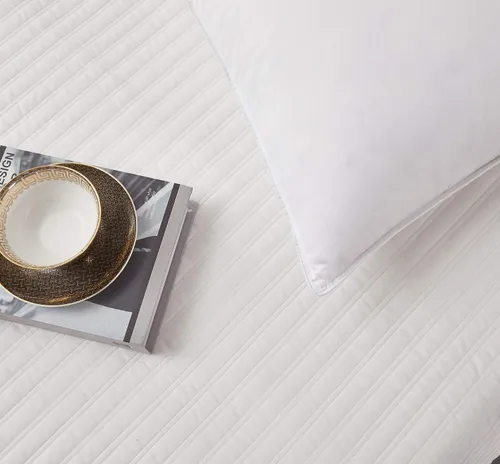 Vista 3 de Siberian - Almohada de plumón de algodón Pima de 1000 hilos, 600 de potencia de relleno, fabricada en Estados Unidos