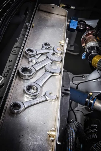 Vista 10 de GEARWRENCH 85034 - Juego de llaves de carraca estándar y Stubby de 34 piezas, SAE y métricas (Paquete de 4)