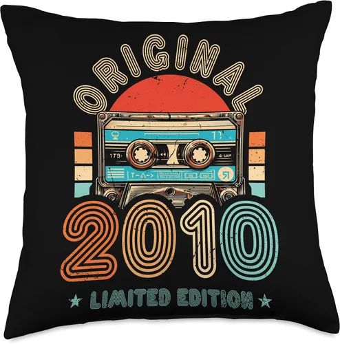 Vista 4 de Retro Limited Edition 2010 Cassette Tape 16th Birthday Throw Pillow