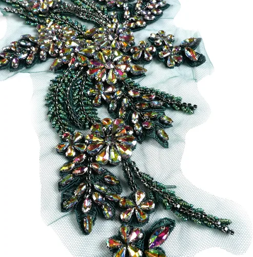 Vista 4 de Parches de Apliques de Ropa DIY con Cuentas de Pedrería Hechos a Mano, Aplique con Cuentas para Decoración de Vestido de Novia Color Verde Oscuro AB