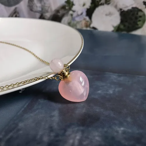Vista 8 de Perfume Bottle Necklace Heart Shape, Amethyst Necklace Healing Crystal for Women, Essential Oil Diffuser Bottle Necklace Jewelry for Liquid