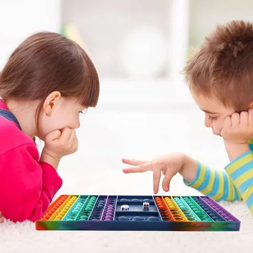 Vista 6 de Pop Games Juguete Sensorial Fidget de Navidad, Juegos de Matemáticas con Tablero Pop para Niños, Juegos Familiares, Juego de Multiplicación