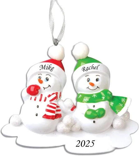 Vista 10 de Adorno de Navidad Personalizado para Parejas 2025 – Regalo Personalizado para Parejas, Recién Casados, Parejas Casadas y Comprometidas – Decoración