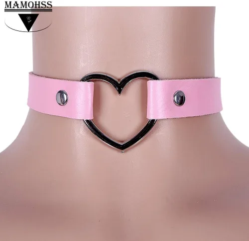 Vista 2 de Gargantilla de piel sintética para mujer, diseño de corazón con pinchos