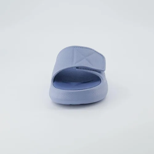 Vista 3 de CUSHIONAIRE Sandalia Biggie de recuperación para mujer con +comodidad y correa ajustable, NegroNegro