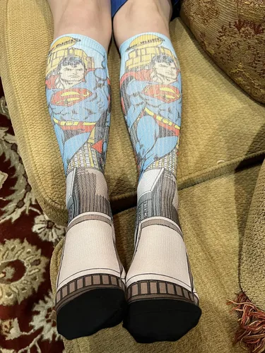 Vista 3 de Spoontiques Divertidos calcetines de media pierna, talla única, SUPERMAN