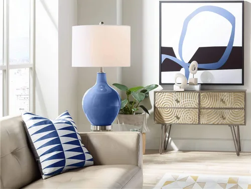 Vista 3 de Color + Plus Lámpara de mesa moderna de 28.5 pulgadas de alto, cristal azul Mónaco OVO blanco con pantalla de tambor de lino para sala de estar