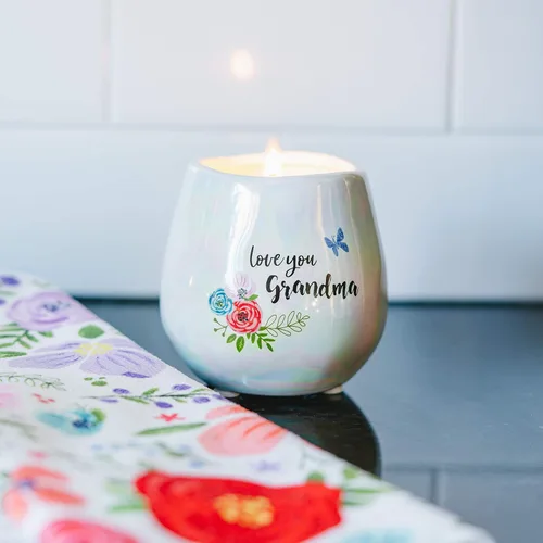 Vista 5 de Love You Grandma - Vela de cera de soja 100% de 8 onzas con mecha de algodón en recipiente de cerámica perfumada Serenity