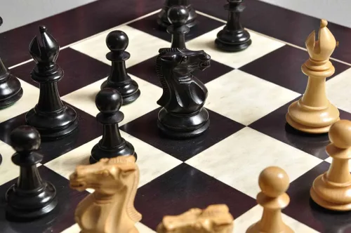 Vista 5 de The House of Staunton - The Congress Chess Set - Pieces Only - 3.75" King