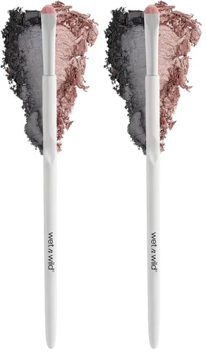 Vista 29 de wet n wild - Brocha angular para maquillaje de base, de precisión muy fina, con mango ergonómico para mezclar