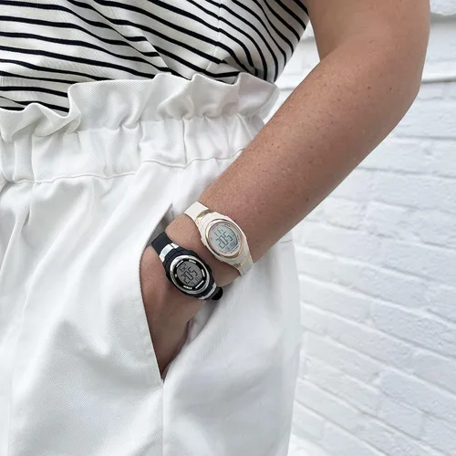 Vista 2 de Armitron Reloj deportivo con cronógrafo digital para mujer, correa de resina, 457034