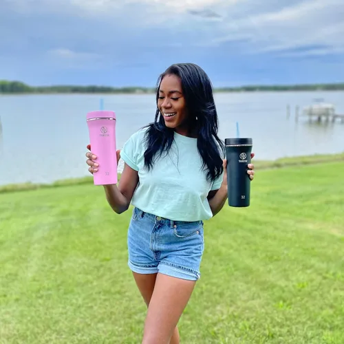 Vista 4 de Takeya 32 oz Stainless Steel Insulated Tumbler with Straw Lid, Premium Quality, Sweatproof Campo de lavanda