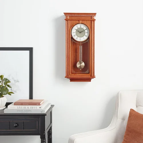 Vista 7 de Bulova C4419 Manorcourt - Reloj de timbre con acabado en roble dorado