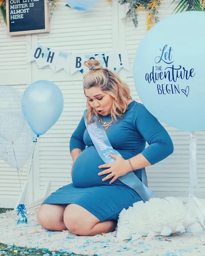 Vista 6 de Juego de decoraciones de baby shower con banda de texto en inglés "Mom to Be", regalo de fiesta de revelación de género para futuros padres