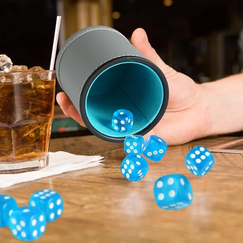 Vista 2 de GWHOLE Taza de dados de cuero con 10 dados Dados apilamiento de la taza de la coctelera, juego del balanceo de los dados