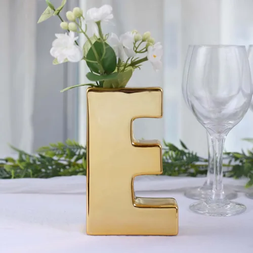 Vista 12 de Efavormart.com Maceta de cerámica chapada en oro brillante de 6" con escultura de letra B, florero para plantas de brotes, pieza central de mesa