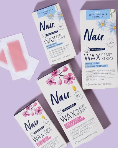 Vista 3 de Nair Tiras depiladoras listas para piernas y cuerpo, kit de depilación sin ensuciar para depilación, paquete de 3 tiras de cera, 40 unidades cada