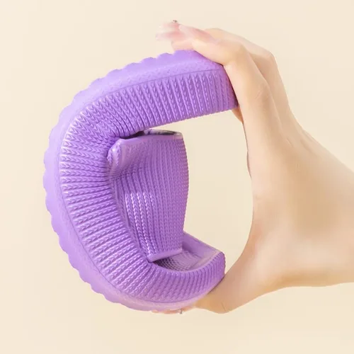 Vista 3 de yangfanQH Pantuflas de nube para niños y niñas, antideslizantes, cómodas, con suela gruesa, para ducha, baño, piscina, sandalias de verano, playa