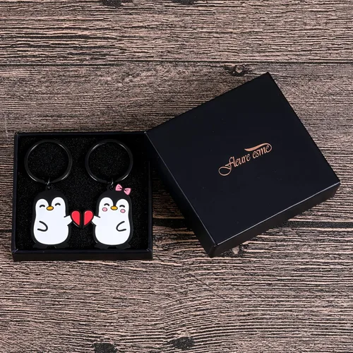 Vista 4 de Regalos de pingüino para parejas, regalos para el día de San Valentín para él, novio, novia, ella, amantes de los pingüinos a juego, lindo llavero