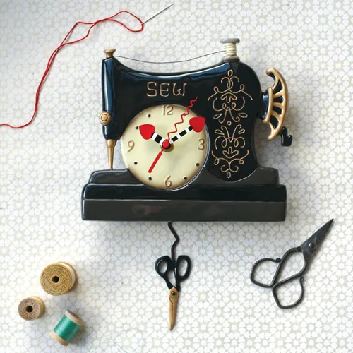 Vista 2 de Allen Designs Reloj de pared con péndulo para máquina de coser vintage