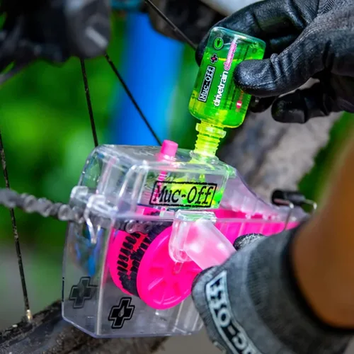 Vista 7 de Muc-Off Drivetrain Cleaner 25.4oz y X-3 máquina limpiadora de cadena con 2.5 fl oz Bio Drivetrain Cleaner