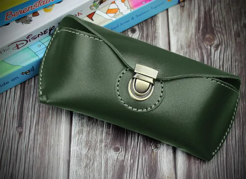 Vista 2 de DK86 Funda de cuero genuino para gafas de sol, estuche para gafas de sol para hombres y mujeres