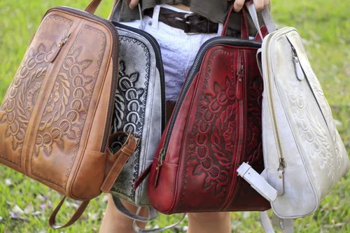 Vista 6 de Mochila para mujer, piel auténtica, bandolera de mano