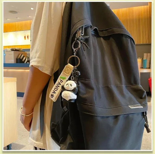 Vista 6 de HSYHERE Cute Kawaii Different Posture Wood Carving Lucky Panda Keychain Keyrings Car Key Chain Ring Bag Pendant Holder Strap