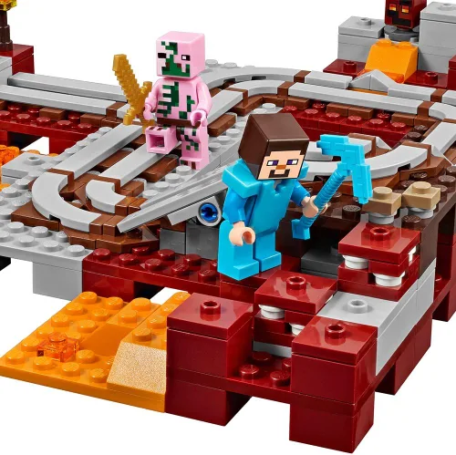 Vista 3 de LEGO Minecraft El Ferrocarril del Nether 21130