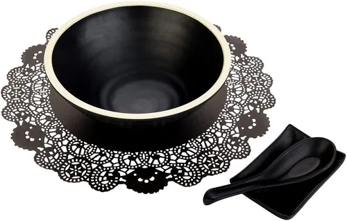 Vista 18 de Restaurantware Pastry Tek Blondas de Encaje de 4 x 4 Pulgadas 100 Vajilla Decorativa - Blondas de Mesa Desechables Redondas de Papel Negro