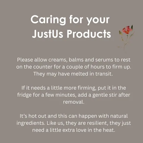 Vista 8 de Just Us Skincare, crema facial avanzada de día y noche para pieles maduras, hidrata profundamente, reafirma y suaviza los signos visibles