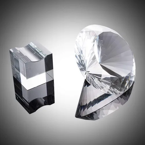 Vista 4 de LONGWIN Pisapapeles de poliedro de diamantes de cristal grande de 4.724 in (4.7 pulgadas), centros de mesa de decoración con base de vidrio
