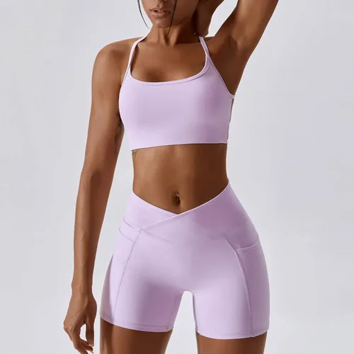 Vista 2 de ABOCIW - Conjuntos de entrenamiento para mujer, brasier deportivo con espalda cruzada, cintura cruzada, pantalones cortos de gimnasio con bolsillos