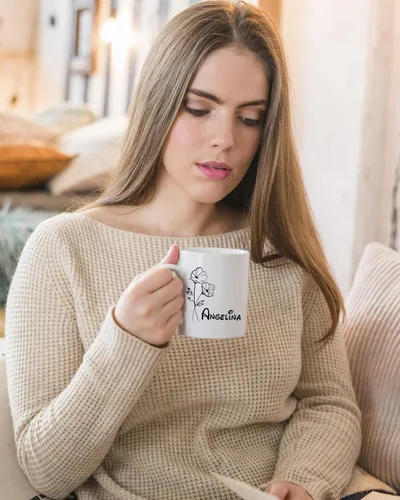 Vista 2 de HELLO ACCESORIES Personalized Coffe Mug Initial Coffee Mug Ceremic Cup Personalized Gift Birth Flower Mug Tea Cup Customized Coffee Cup