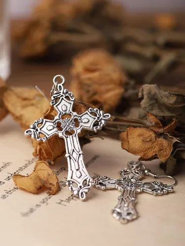 Vista 5 de Sacina Aretes de cruz gótica, aretes góticos, aretes góticos, aretes de cruz para mujer, Halloween, Navidad, Año Nuevo, regalo de joyería para mujer