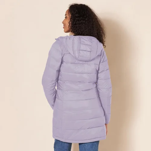 Vista 49 de Amazon Essentials - Abrigo acolchado, ligero y resistente al agua con capucha para mujer, disponible en talla extragrande