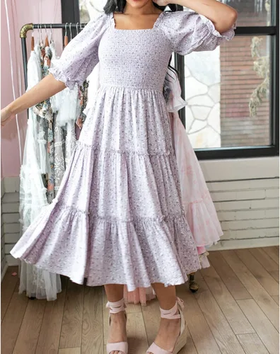 Vista 3 de Vestidos de mamá y yo a juego, conjunto de verano bohemio, cuello cuadrado, mangas con volantes, vestido floral escalonado para mujeres y niñas