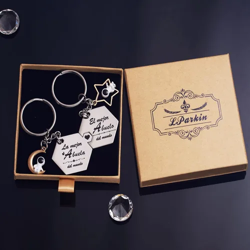 Vista 7 de LParkin 2 llaveros para abuelos acero inoxidable, regalo abuelo, regalos para abuelas, colgante con grabado, juego de llaveros regalos de Navidad