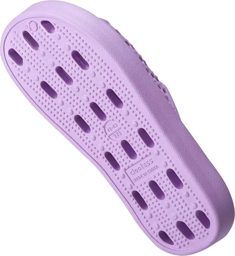 Vista 4 de clootess Zapatos de ducha Slide Cloud para mujeres y hombres, sandalias de baño, sandalias antideslizantes de secado rápido