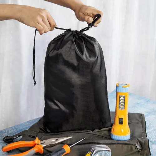 Vista 5 de PALTERWEAR Bolsa con cordón Cinch and Ditty Pouch con clip para viajes, armario, exteriores Juego de 5 (negro, 10 x 15 pulgadas), Negro -, Bolsa