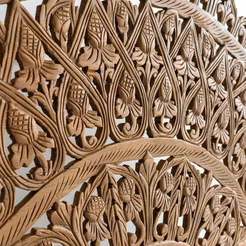 Vista 5 de Cabecero de Madera Queen Half Moon, Tallado de Mandala Redondo Elaborado en Teca Reutilizada, Muebles de Madera de por Vida Hechos a Mano