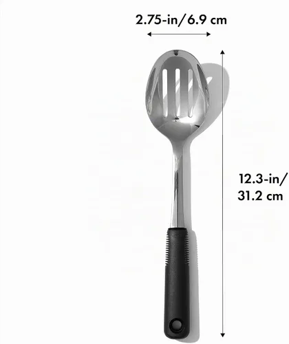 Vista 2 de OXO Good Grips - Cucharón con agujeros de acero inoxidable